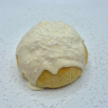 Lade das Bild in den Galerie-Viewer, Coconut Dream