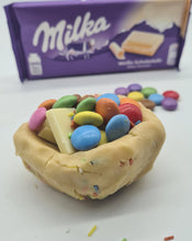 Lade das Bild in den Galerie-Viewer, Normal Style Cookie Weiße Milka Schokolade