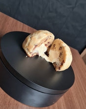 Lade das Bild in den Galerie-Viewer, Normal Style Cookie Weiße Milka Schokolade