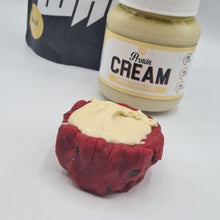 Lade das Bild in den Galerie-Viewer, Red Temptation