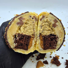 Lade das Bild in den Galerie-Viewer, Double Trouble
